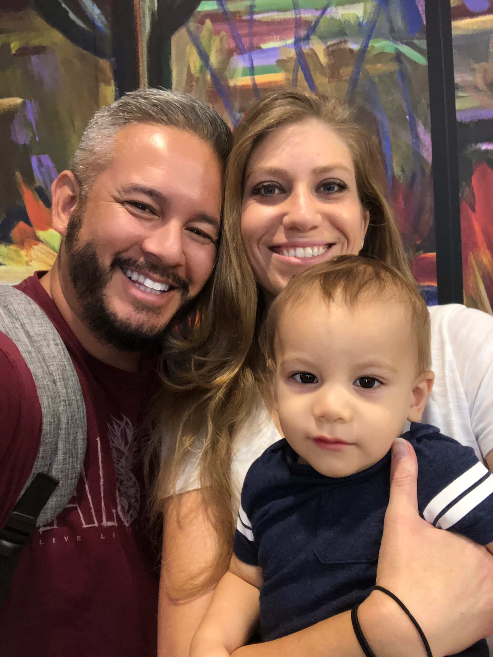 airport family pic