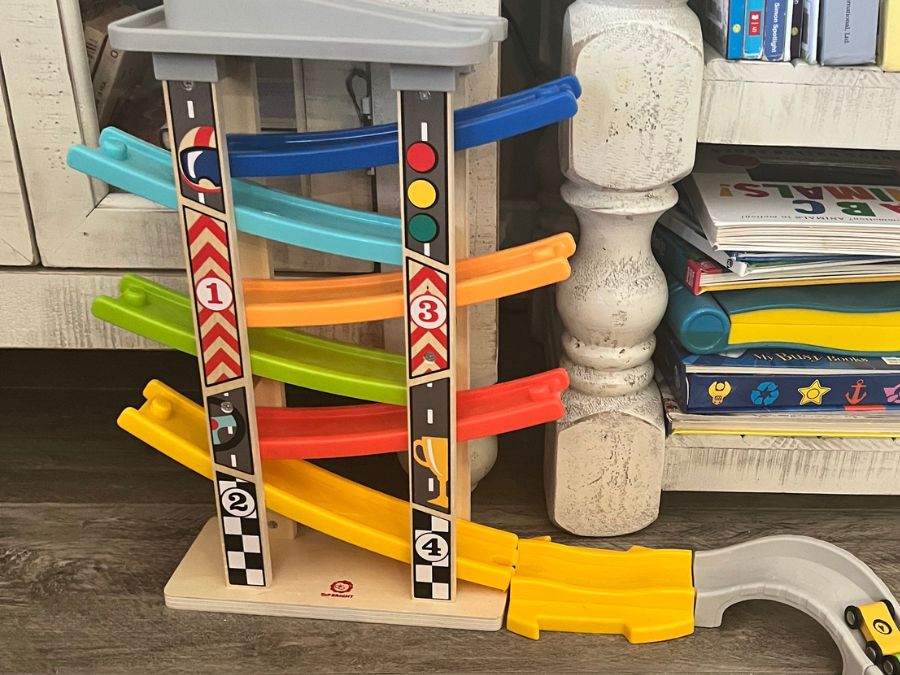 colorful-ramp-cars-toy