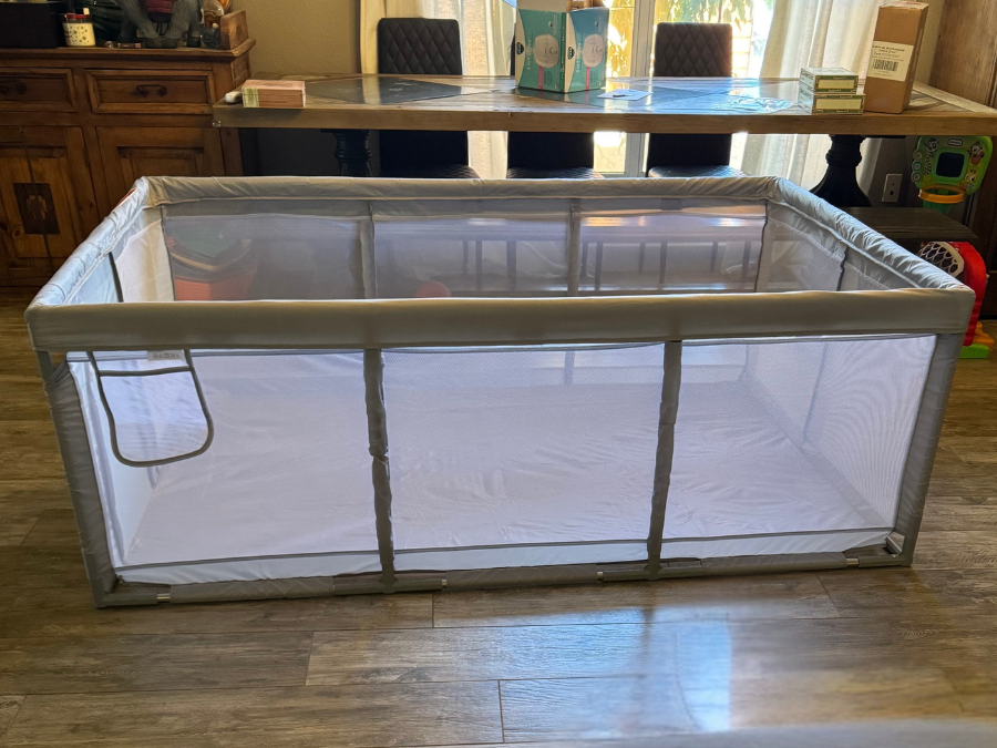 play-pen-baby-dinning-room